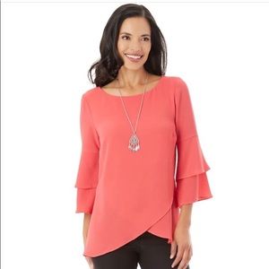 Asymmetrical tiered top